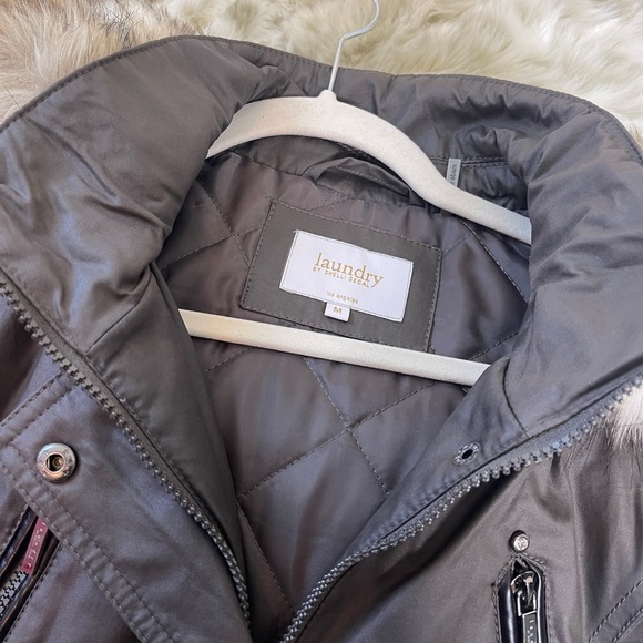 NWT Laundry By Shelli Segal Green Utility Jacket with Fur-Trimmed Hood - Picture 5 of 5